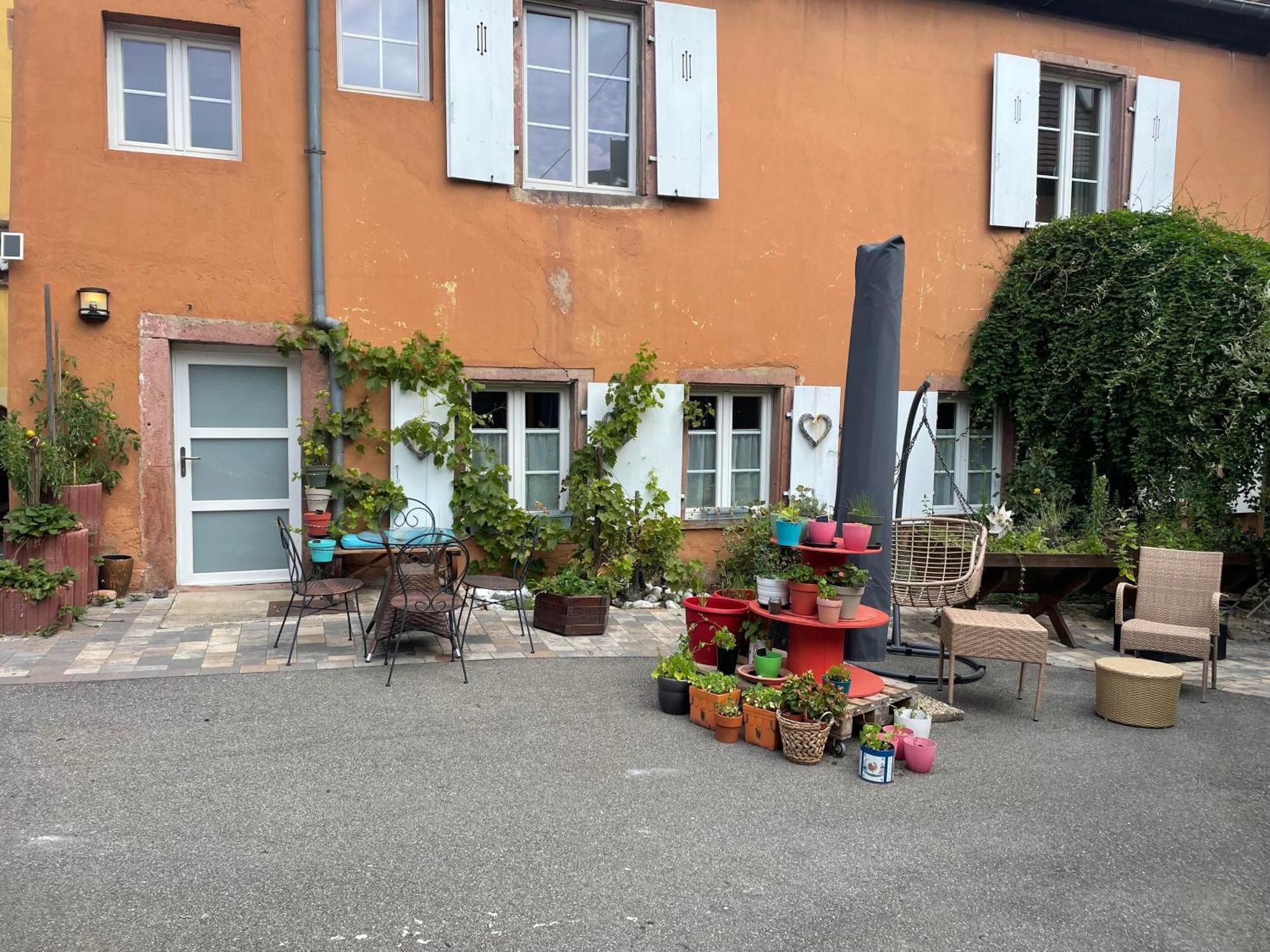 Caveau 1751 Niedermorschwihr Exterior photo